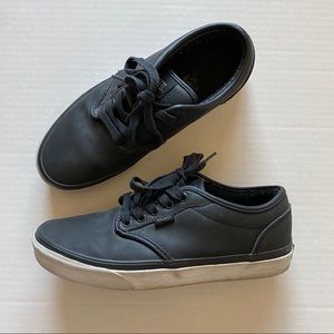 LIGHTLY USED! Men’s Vans Atwood Leather Shoes